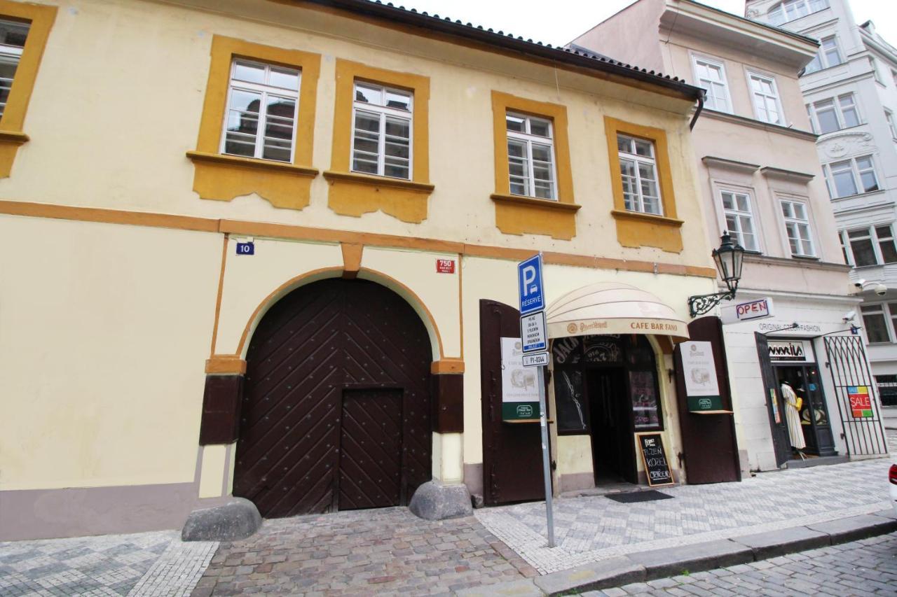 Fano Old Town Praga